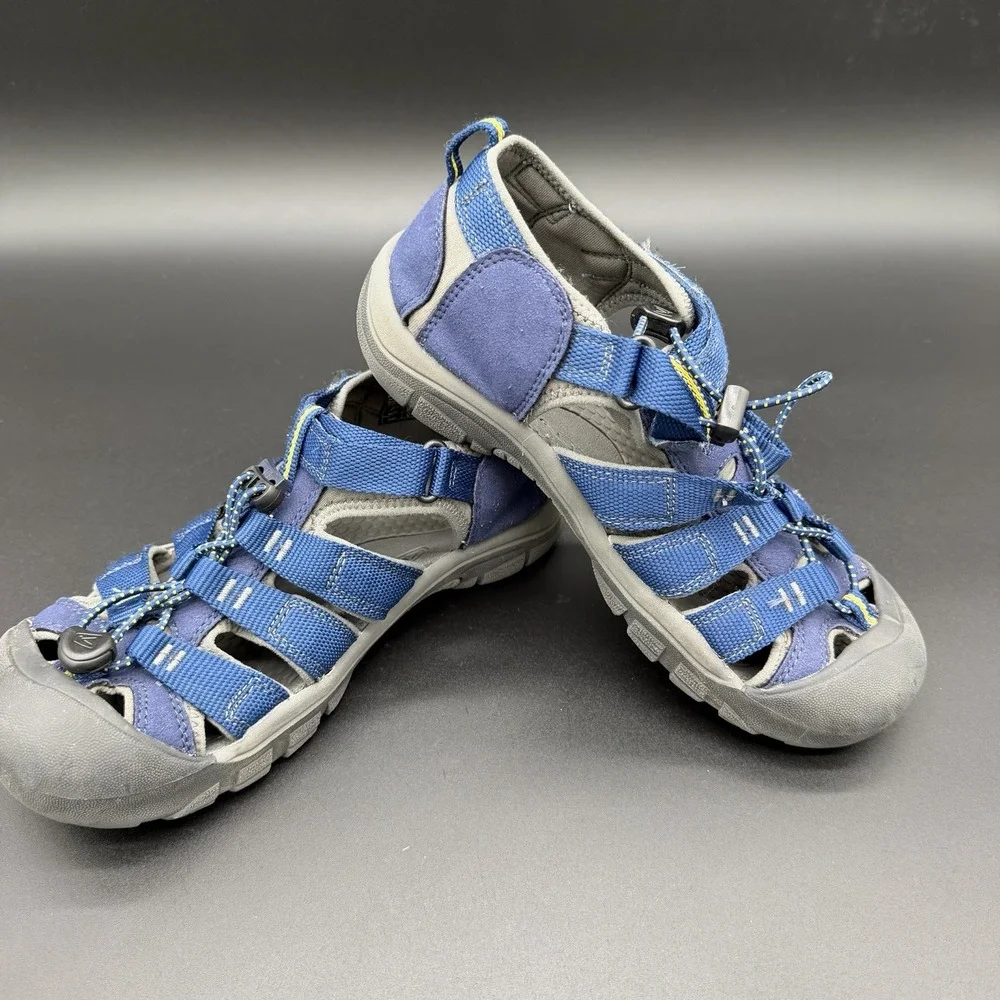 Keen‎ Newport H2 Hiking Sandals Size 5 Big Kids Blue Water Shoes Casual Outdoor